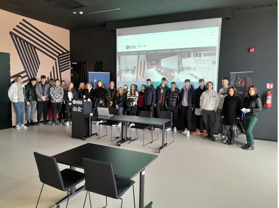 Učenici Ekonomske škole Pula posjetili Coworking centar Pula