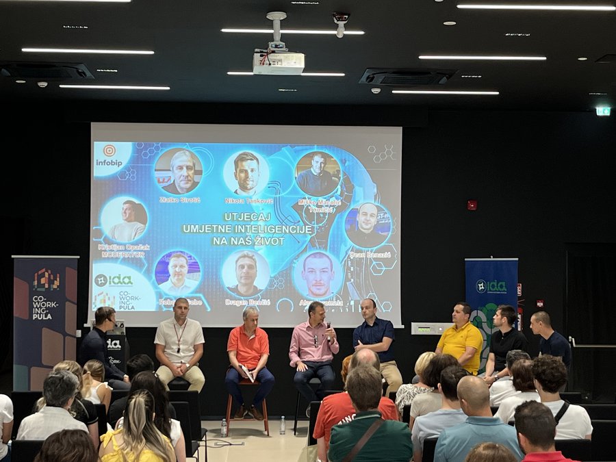 Održano predavanje i panel rasprava na temu AI-ja