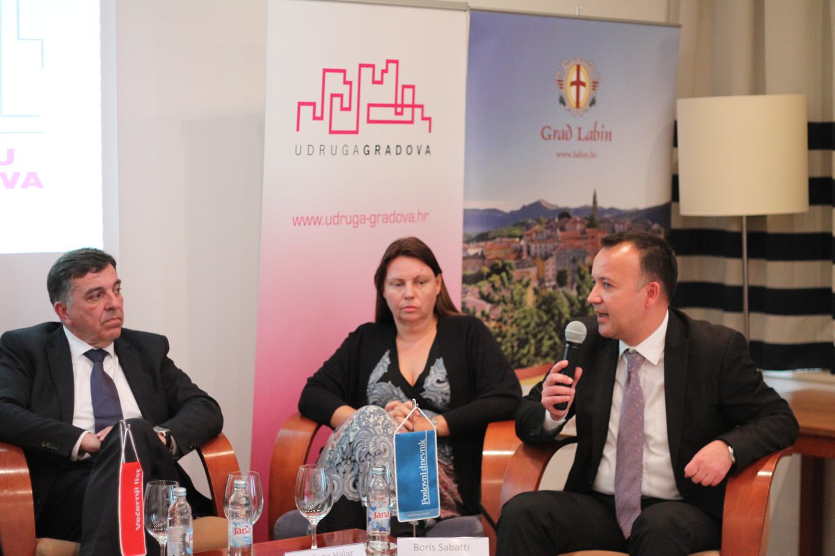 Održan okrugli stol na temu "Uloga gradova u razvoju poduzetništva i EU fondova"