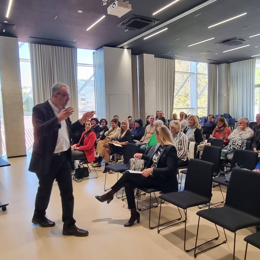 Poduzetnički centar Coworking Pula predstavljen ravnateljima osnovnih škola Istarske županije