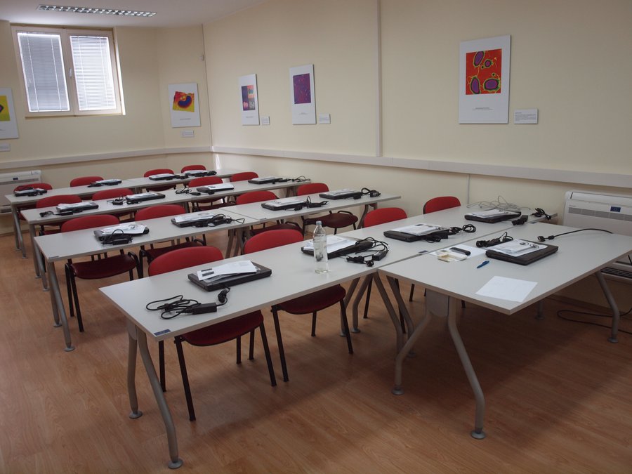 U sklopu projekta e-Poslovanje u IDA-i opremljena informatička učionica