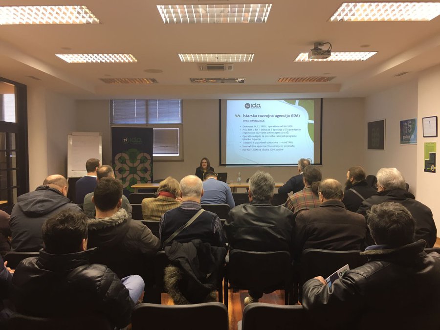 Vinari  i razvojna agencija istočne Srbije u posjeti IDA-i